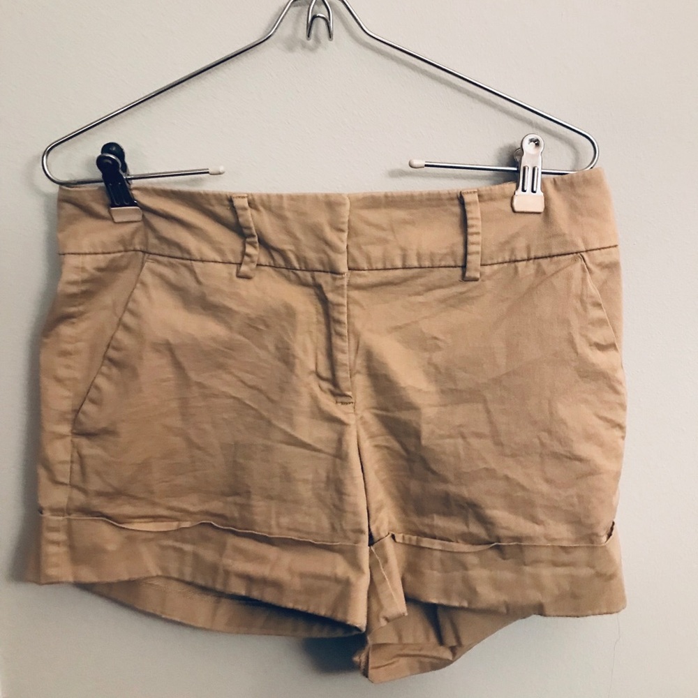New York & Company khaki shorts